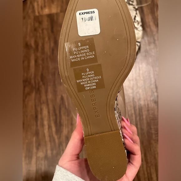 Express Snakeskin Wedges Clear Straps - Picture 6 of 6